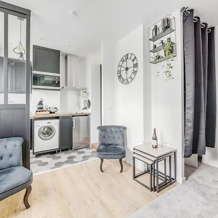 Le Petit Baroque Apartment Chevilly-Larue